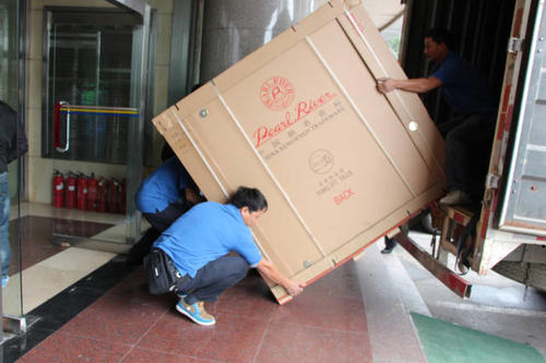 信阳钢琴贵重工艺品无忧运